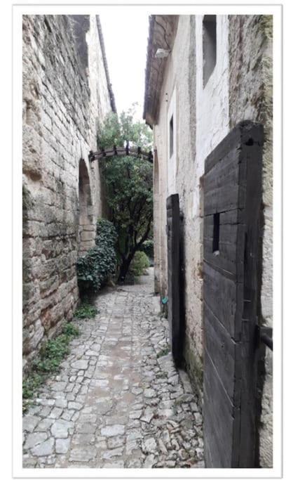 Charming Small House Close To Uzes Foissac  Zewnętrze zdjęcie